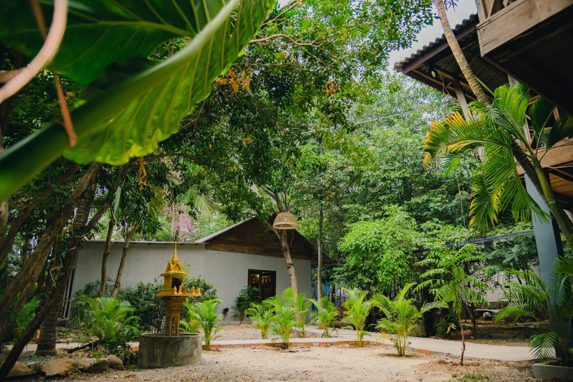 Banyan Tree Hostel كامبوت المظهر الخارجي الصورة