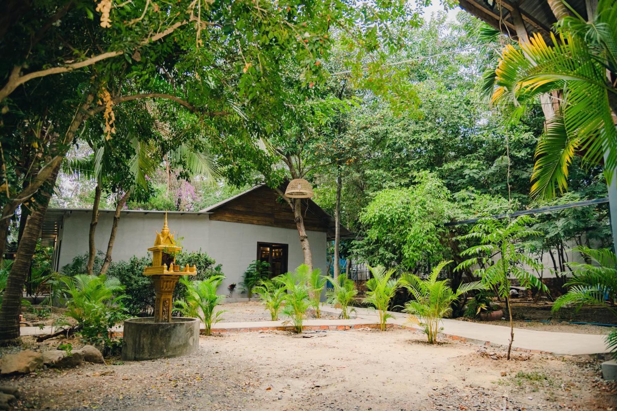 Banyan Tree Hostel كامبوت المظهر الخارجي الصورة