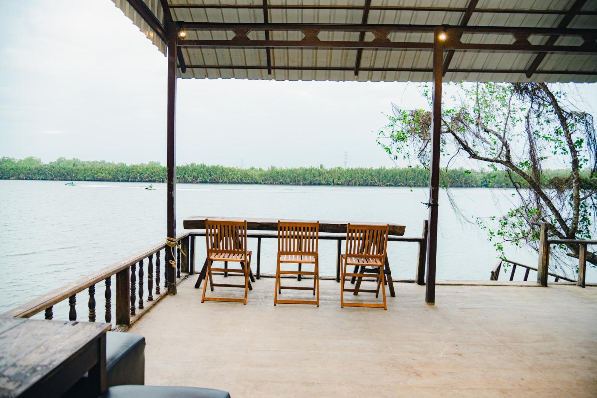 Banyan Tree Hostel كامبوت المظهر الخارجي الصورة
