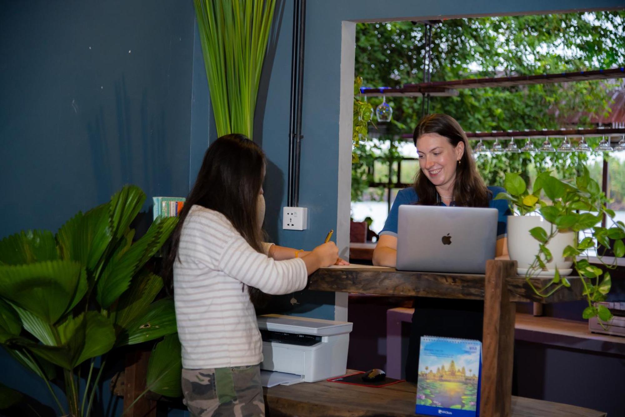 Banyan Tree Hostel كامبوت المظهر الخارجي الصورة
